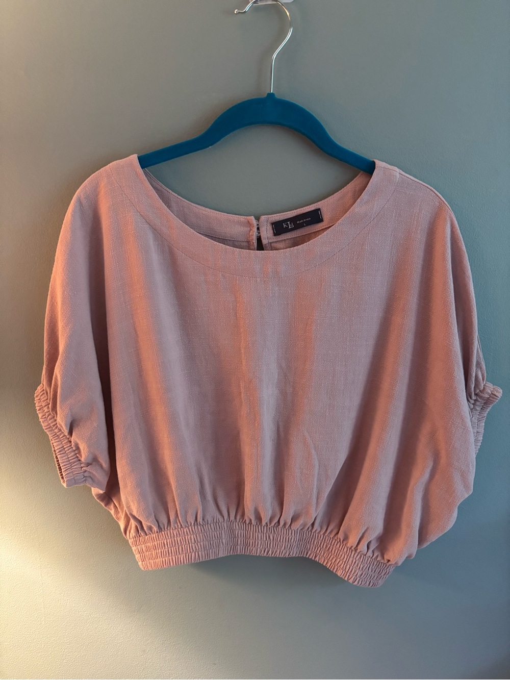 KLD Linen Blend Smocked Bubble Crop Top in Dusty Rose - Size Large